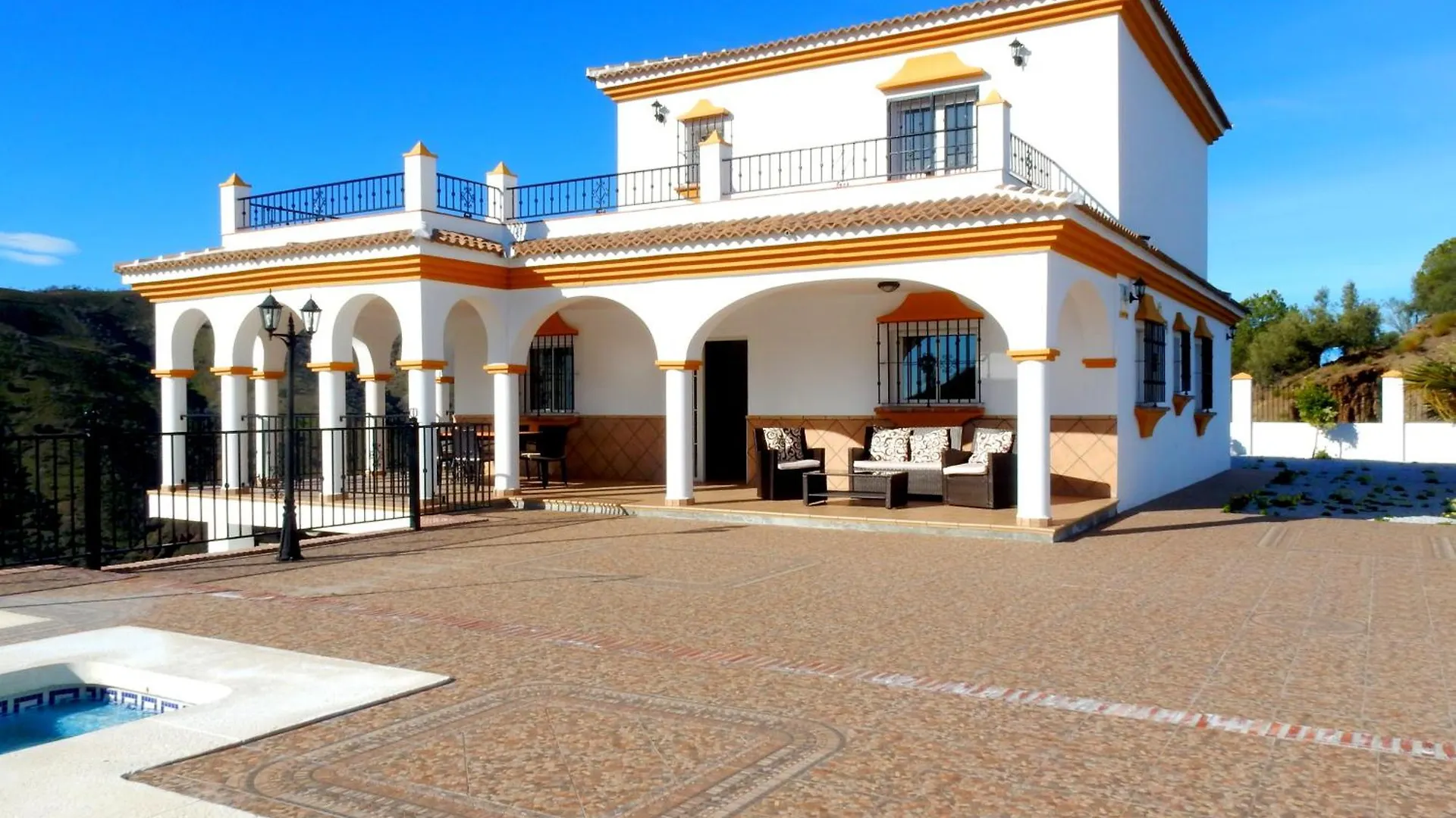 Villa Jazmin.Completa Privacidad. Piscina Privada. Malaga Spain