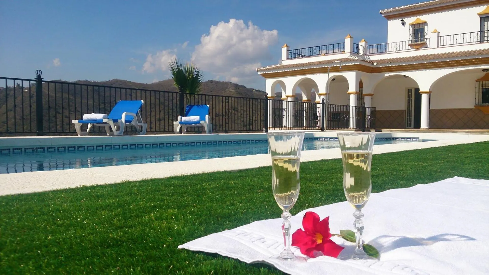 Holiday home Villa Jazmin.Completa Privacidad. Piscina Privada. Malaga Spain